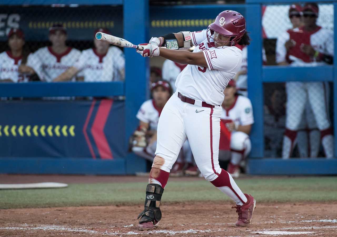 Best photos from Oklahoma Sooners 8-3 win over the Texas Longhorns