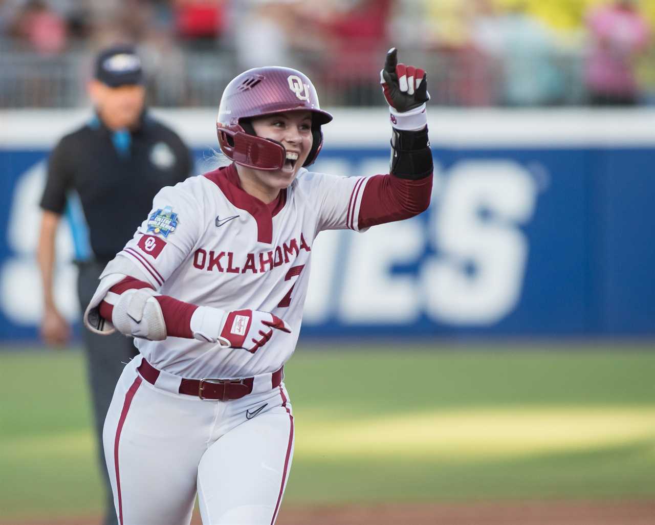 Best photos from Oklahoma Sooners 8-3 win over the Texas Longhorns