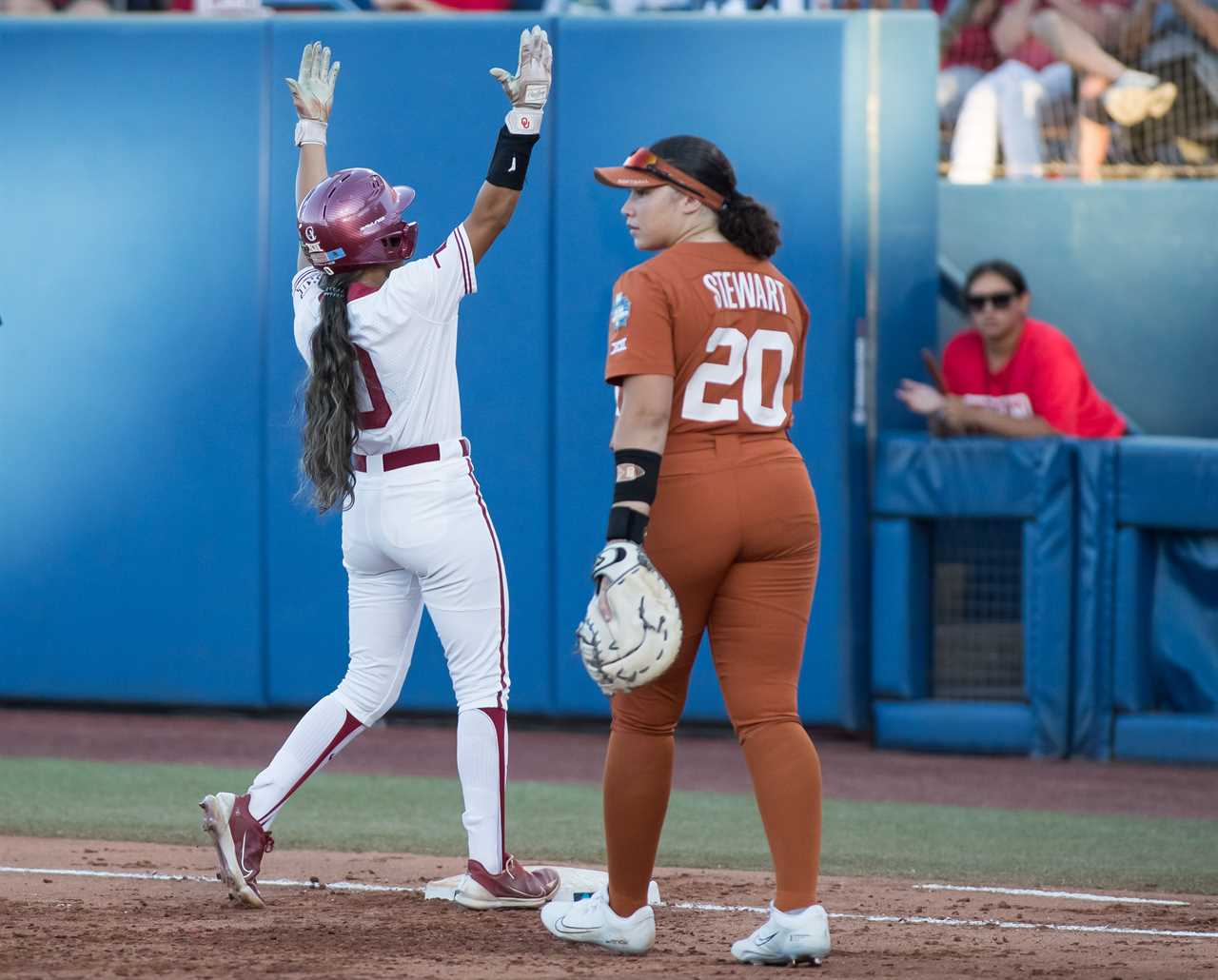 Best photos from Oklahoma Sooners 8-3 win over the Texas Longhorns