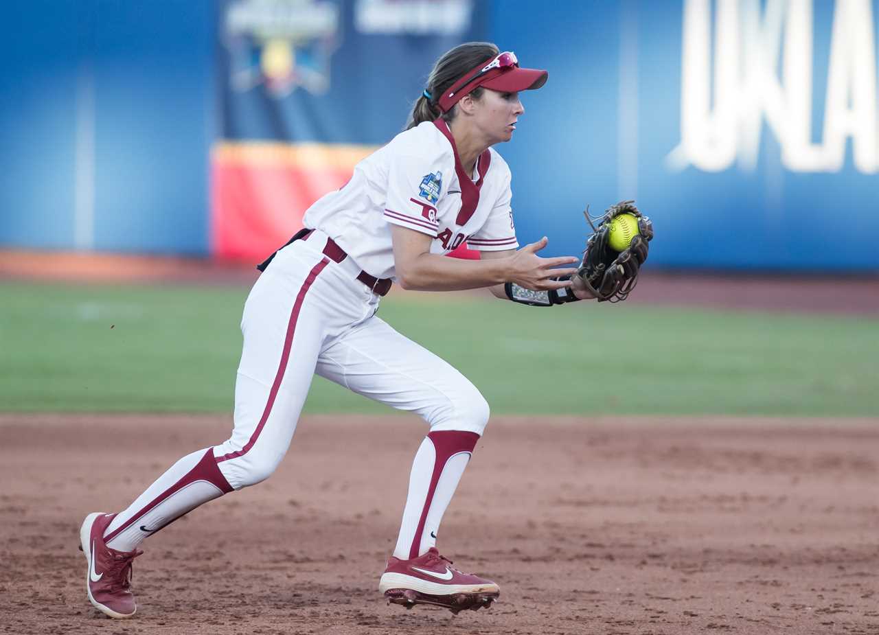 Best photos from Oklahoma Sooners 8-3 win over the Texas Longhorns