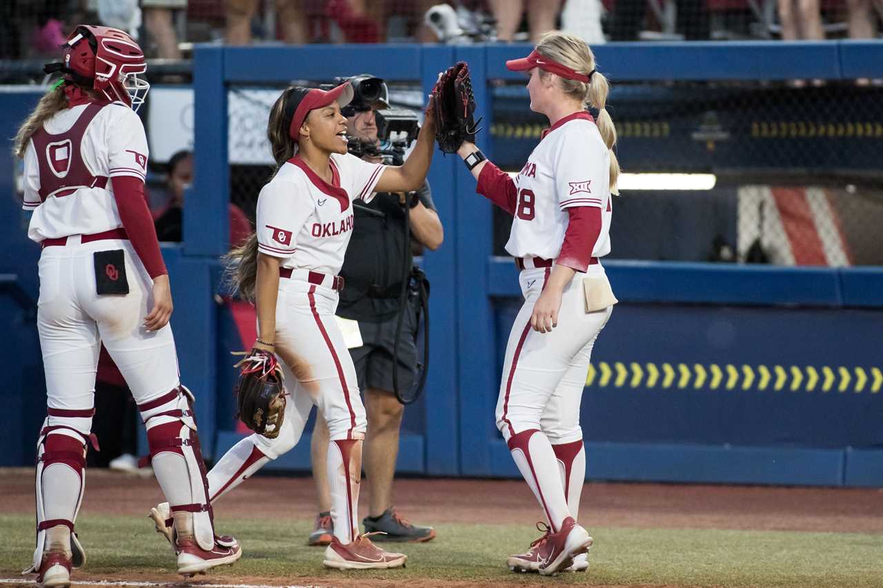 Best photos from Oklahoma Sooners 8-3 win over the Texas Longhorns