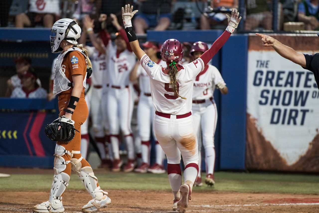 Best photos from Oklahoma Sooners 8-3 win over the Texas Longhorns