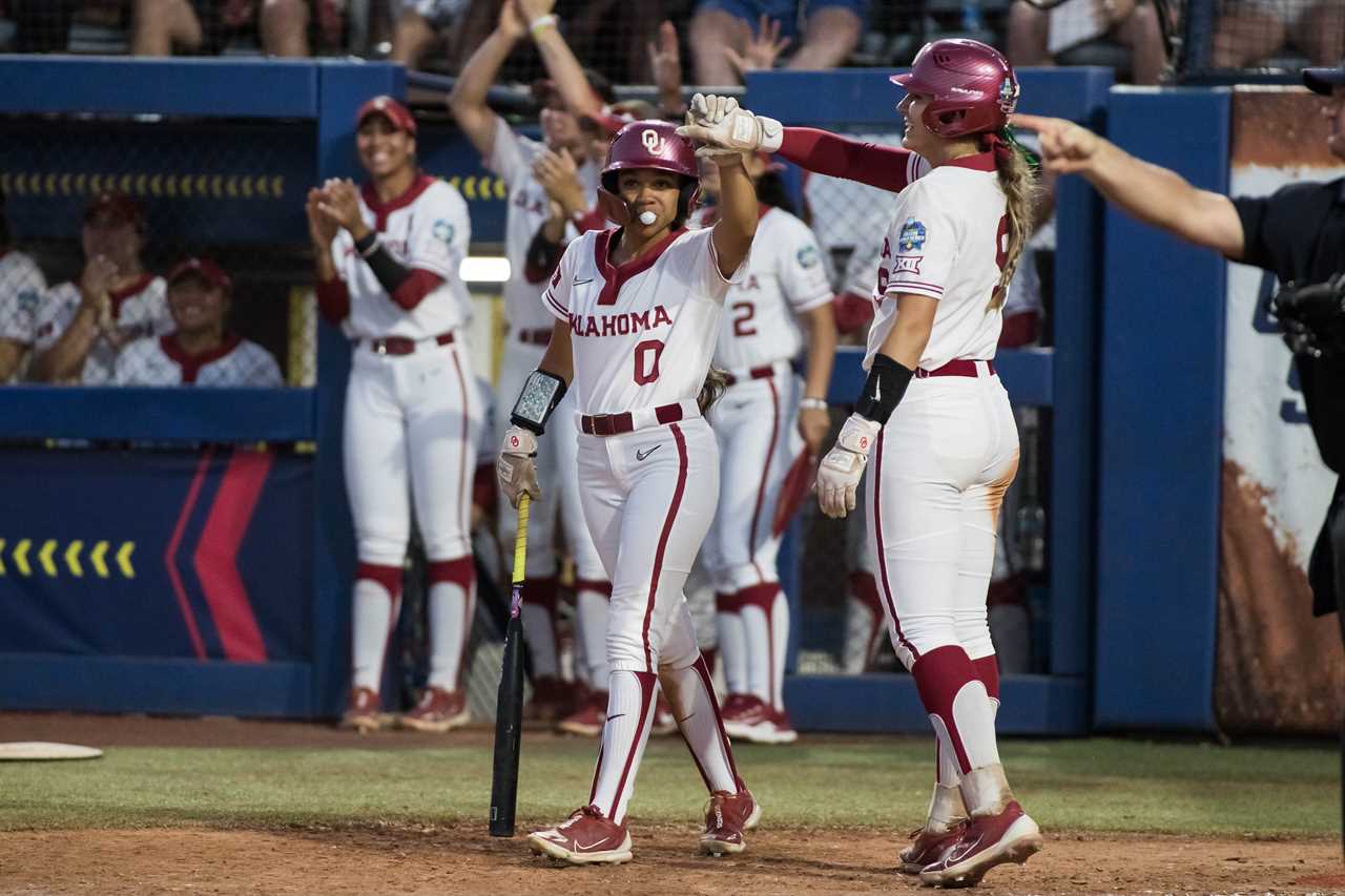 Best photos from Oklahoma Sooners 8-3 win over the Texas Longhorns