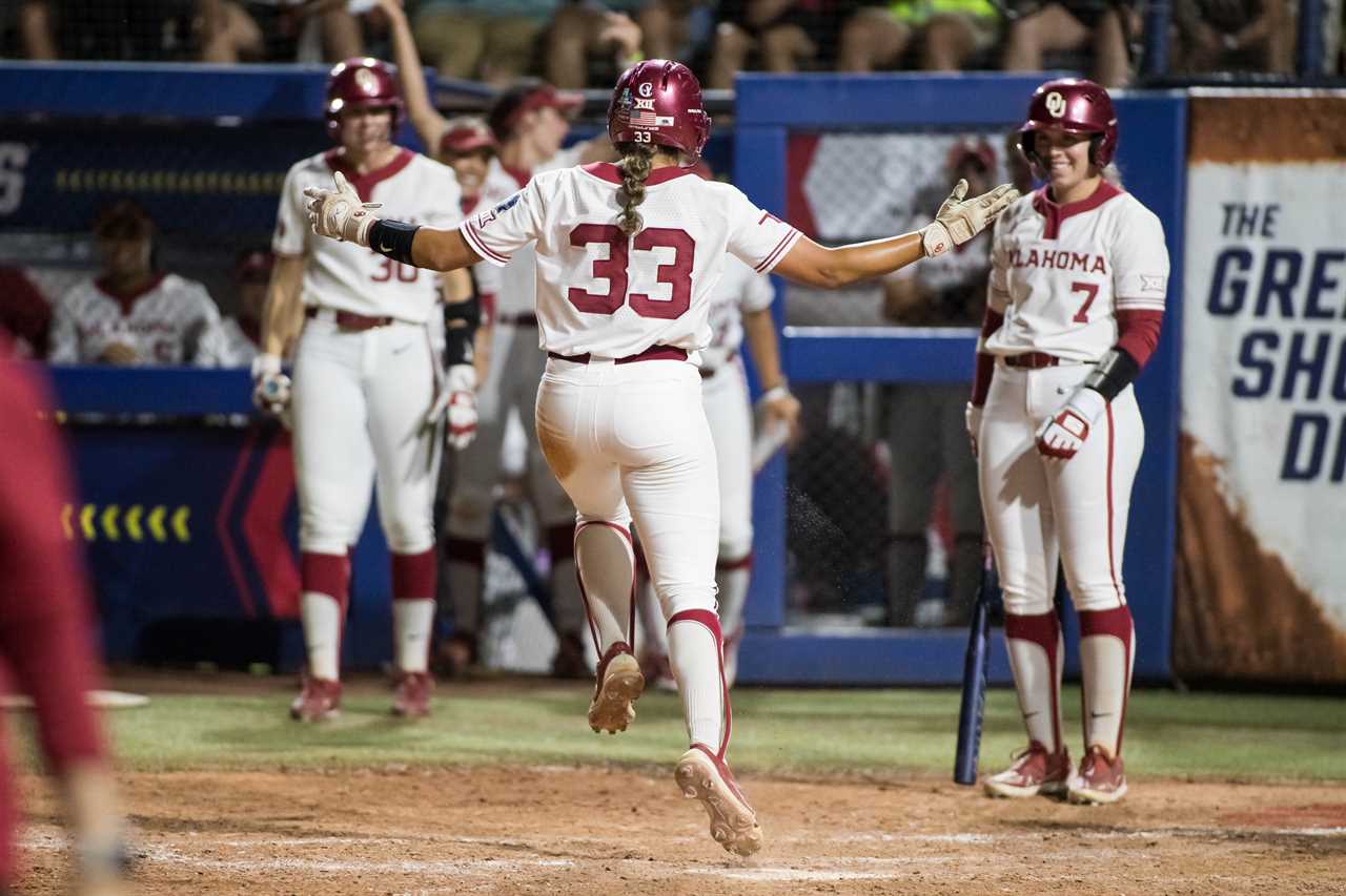 Best photos from Oklahoma Sooners 8-3 win over the Texas Longhorns