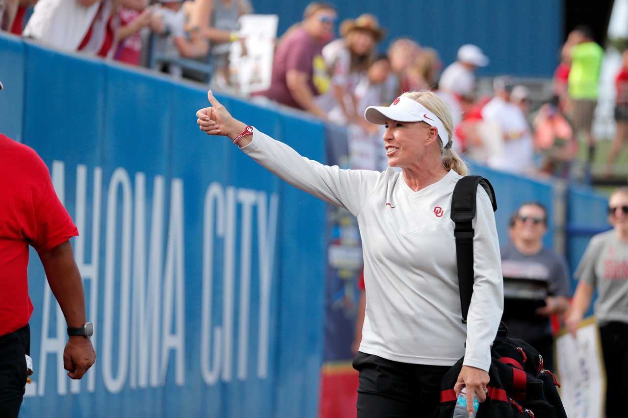 Best photos from the Oklahoma Sooners national championship clinching win over Texas