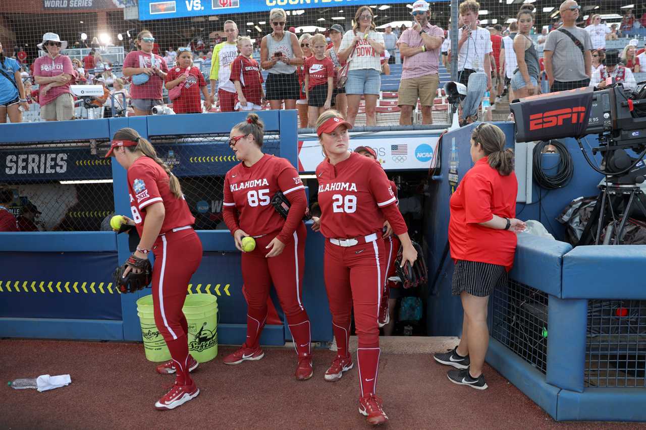 Best photos from the Oklahoma Sooners national championship clinching win over Texas