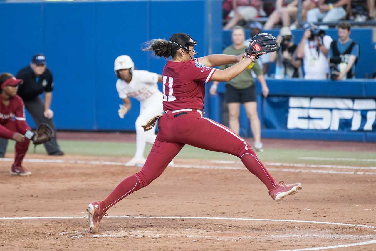 Best photos from the Oklahoma Sooners national championship clinching win over Texas