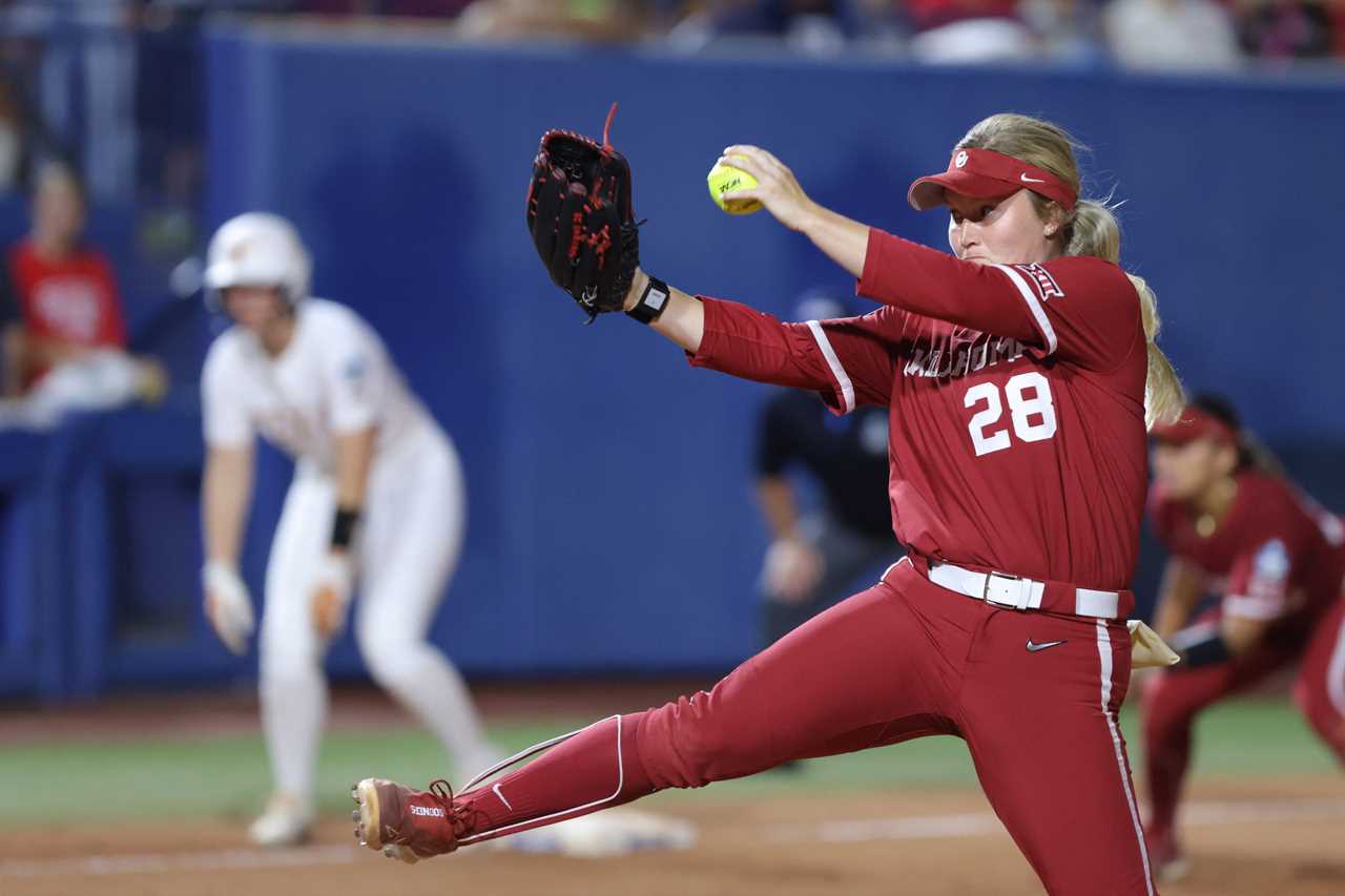 Best photos from the Oklahoma Sooners national championship clinching win over Texas