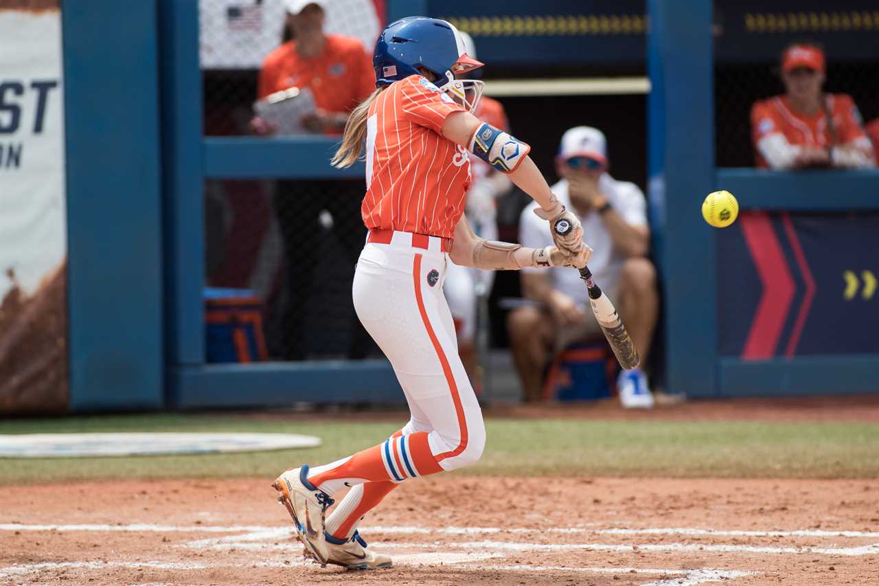 Highlights from Florida softball's win over Oklahoma in WCWS