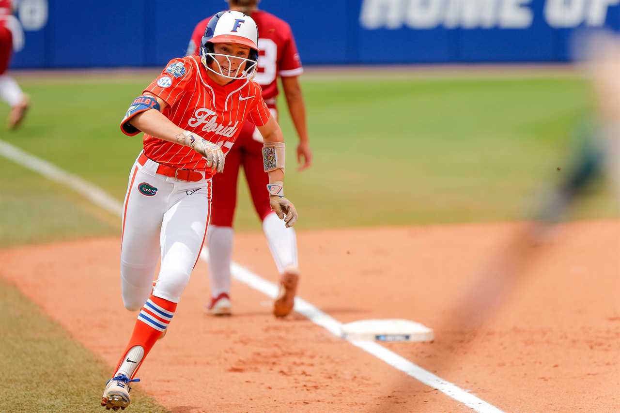 Highlights from Florida softball's win over Oklahoma in WCWS