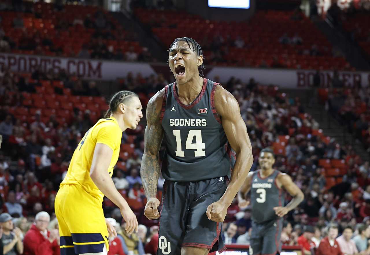 Best photos of Jalon Moore from the 2023-2024 Oklahoma Sooners basketball season