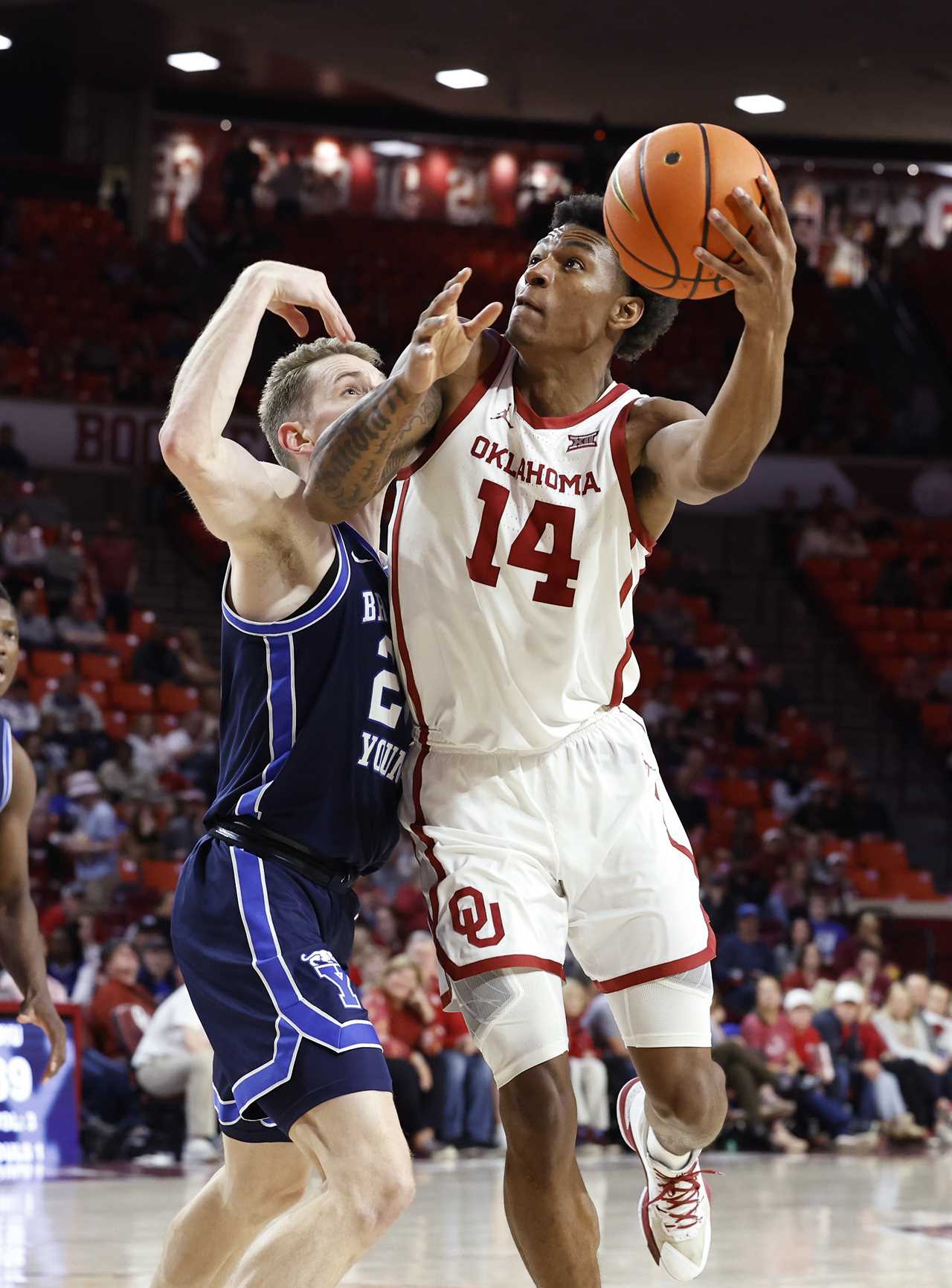 Best photos of Jalon Moore from the 2023-2024 Oklahoma Sooners basketball season